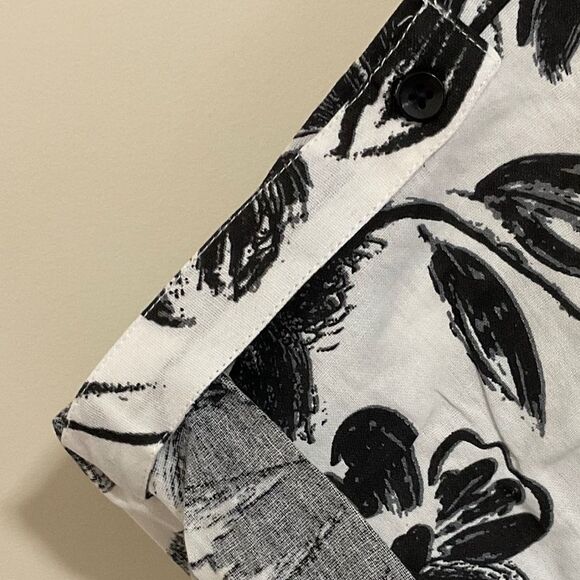 US Together Plus Empire Waist Dress Black/White/Floral Size 2X - Picture 3 of 14